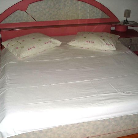 Apartments Moso Tučepi Екстериор снимка