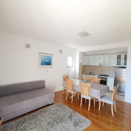 Apartments Moso Tučepi Екстериор снимка