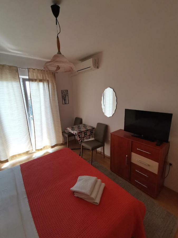 Apartments Moso Tučepi Екстериор снимка