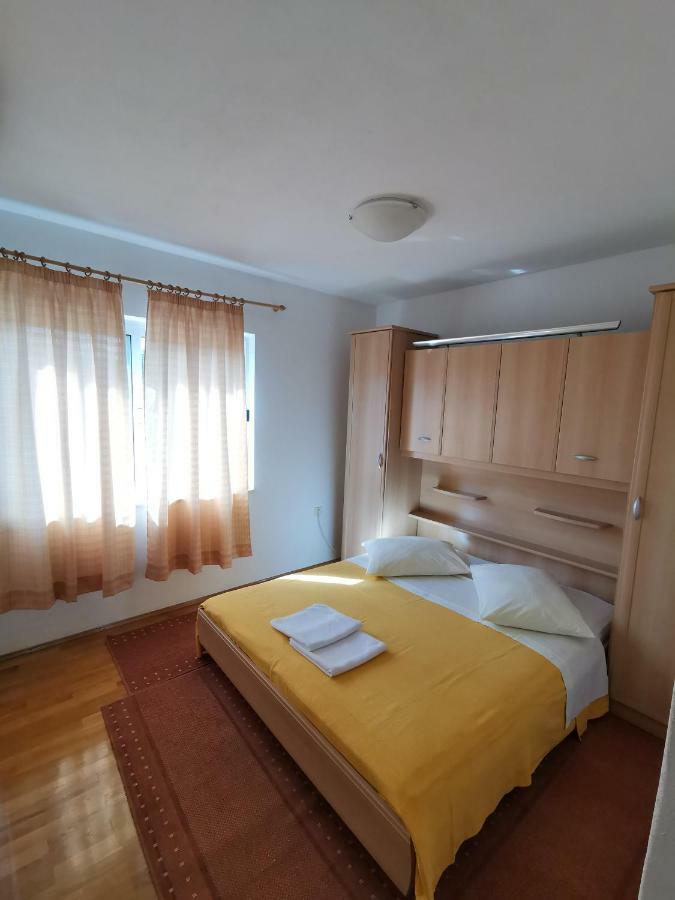 Apartments Moso Tučepi Екстериор снимка