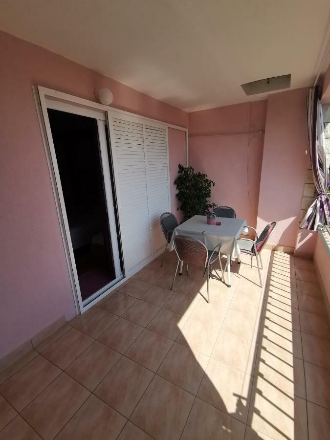 Apartments Moso Tučepi Екстериор снимка